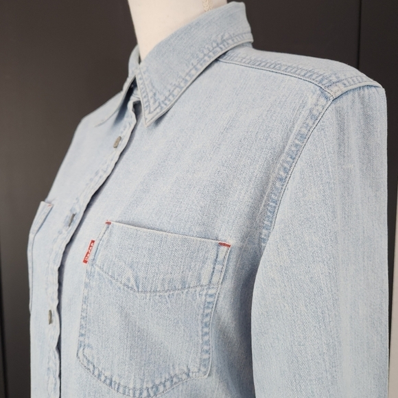 Levi's RED TAB JEANS BUTTON DOWN SHIRT SIZE MEDIUM - Picture 8 of 10